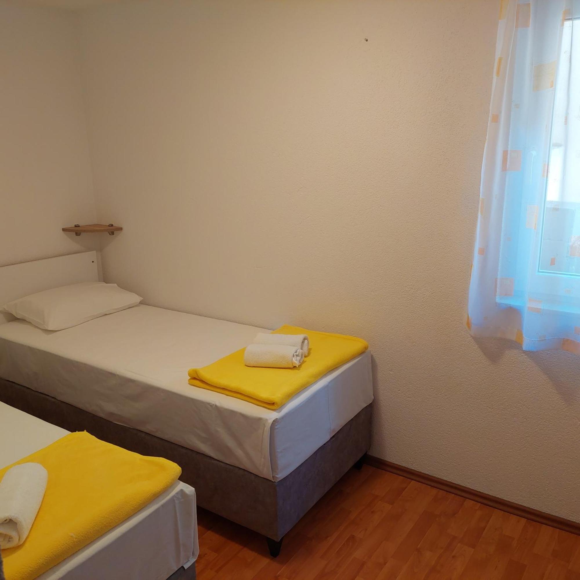 Apartment Domenika *